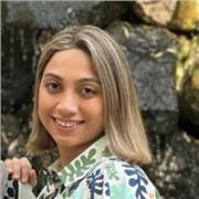 Deutschlehrerin, die die Kinder jeden Alters unterrichten kann